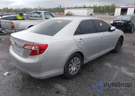 2012 Toyota Camry Le z USA, uszkodzony, nr VIN 4T1BF1FK3CU047697